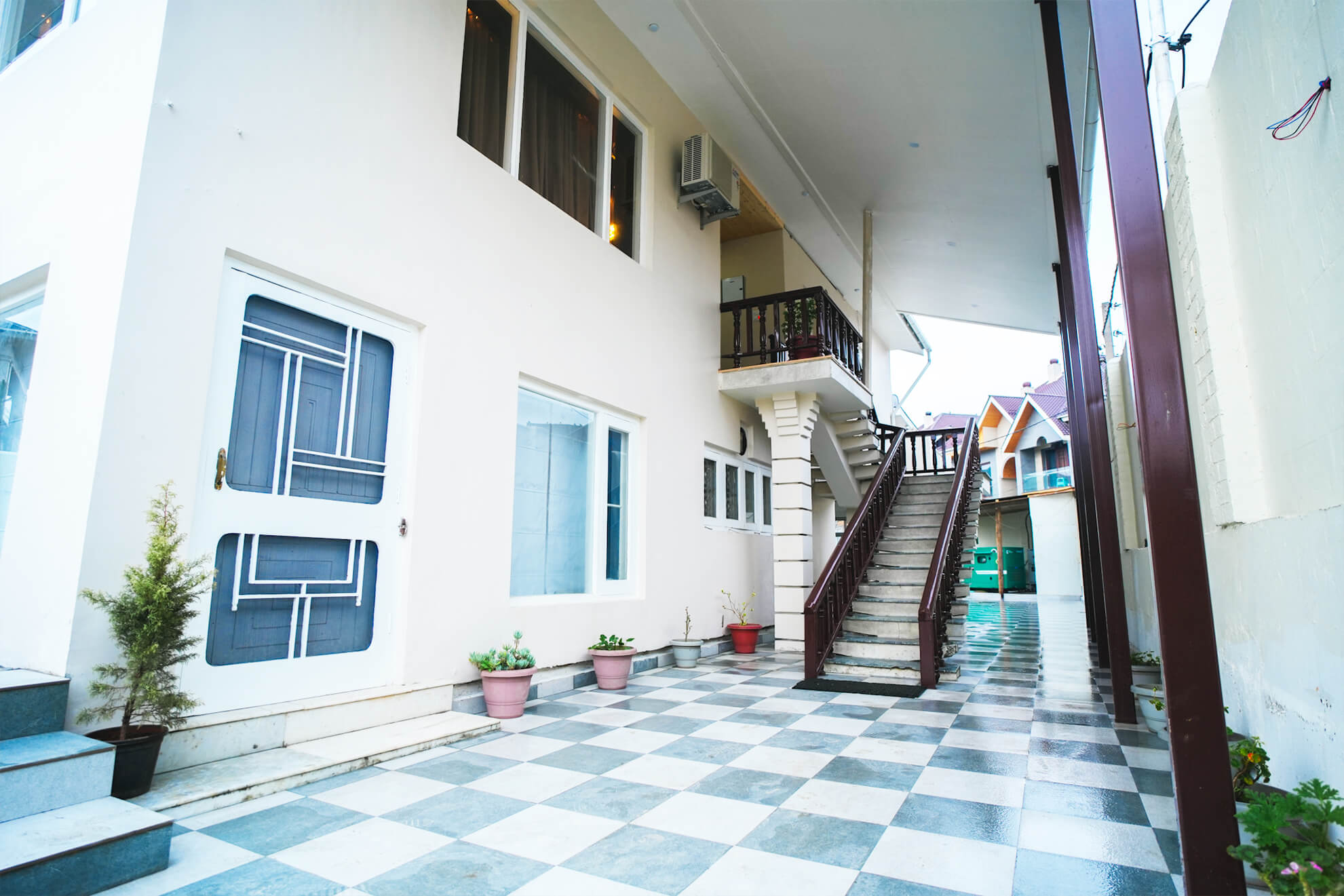 OutsideView